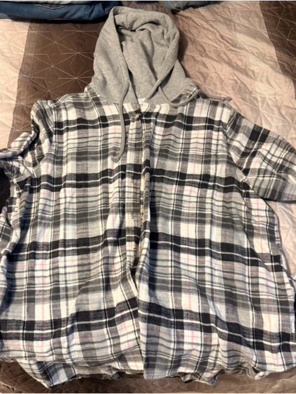 Time and Tru Gray Plaid Hooded Flannel Jacket with Pink Accents